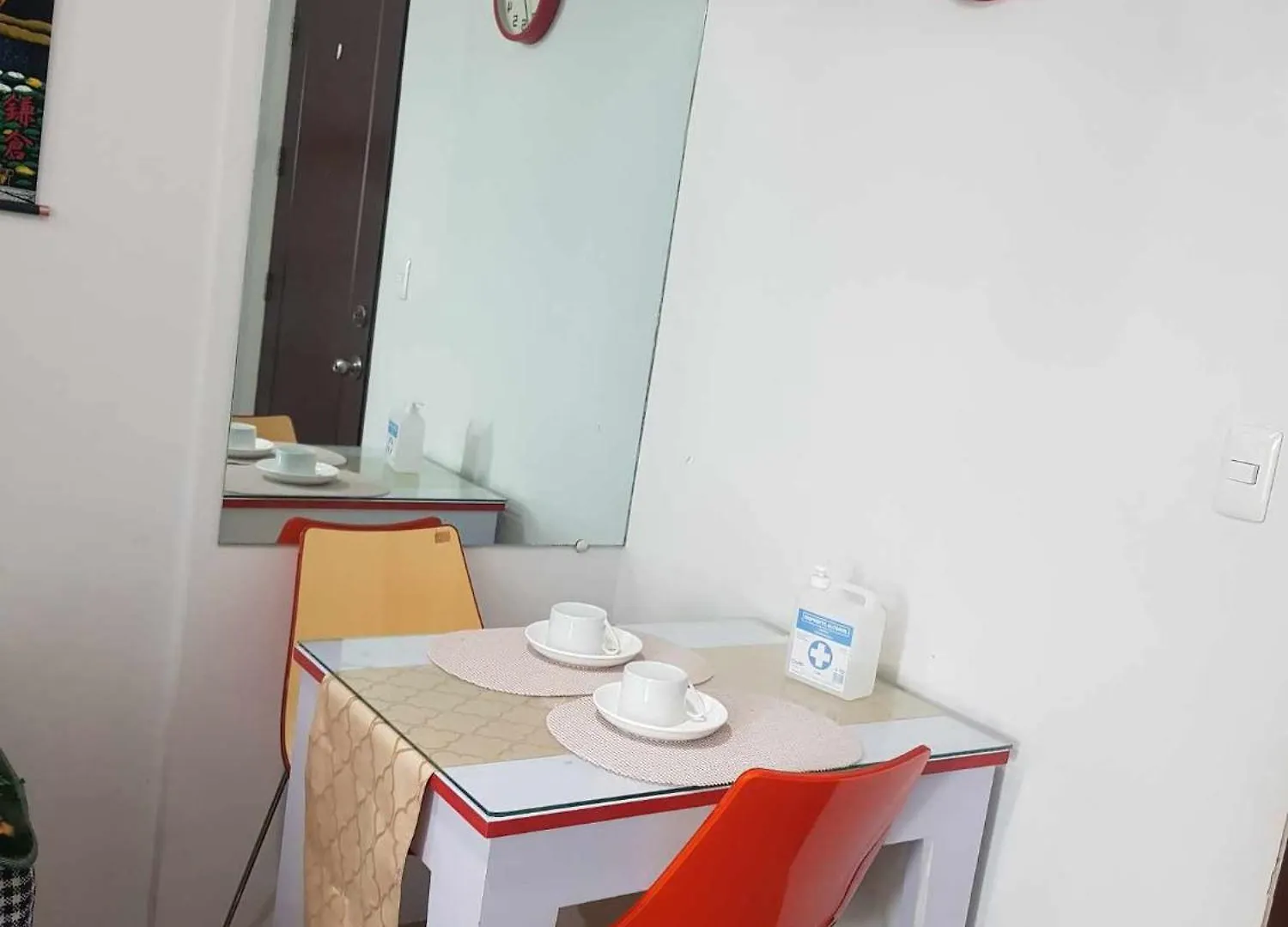 Unit 819 Anuva Residences Muntinlupa City 0*,