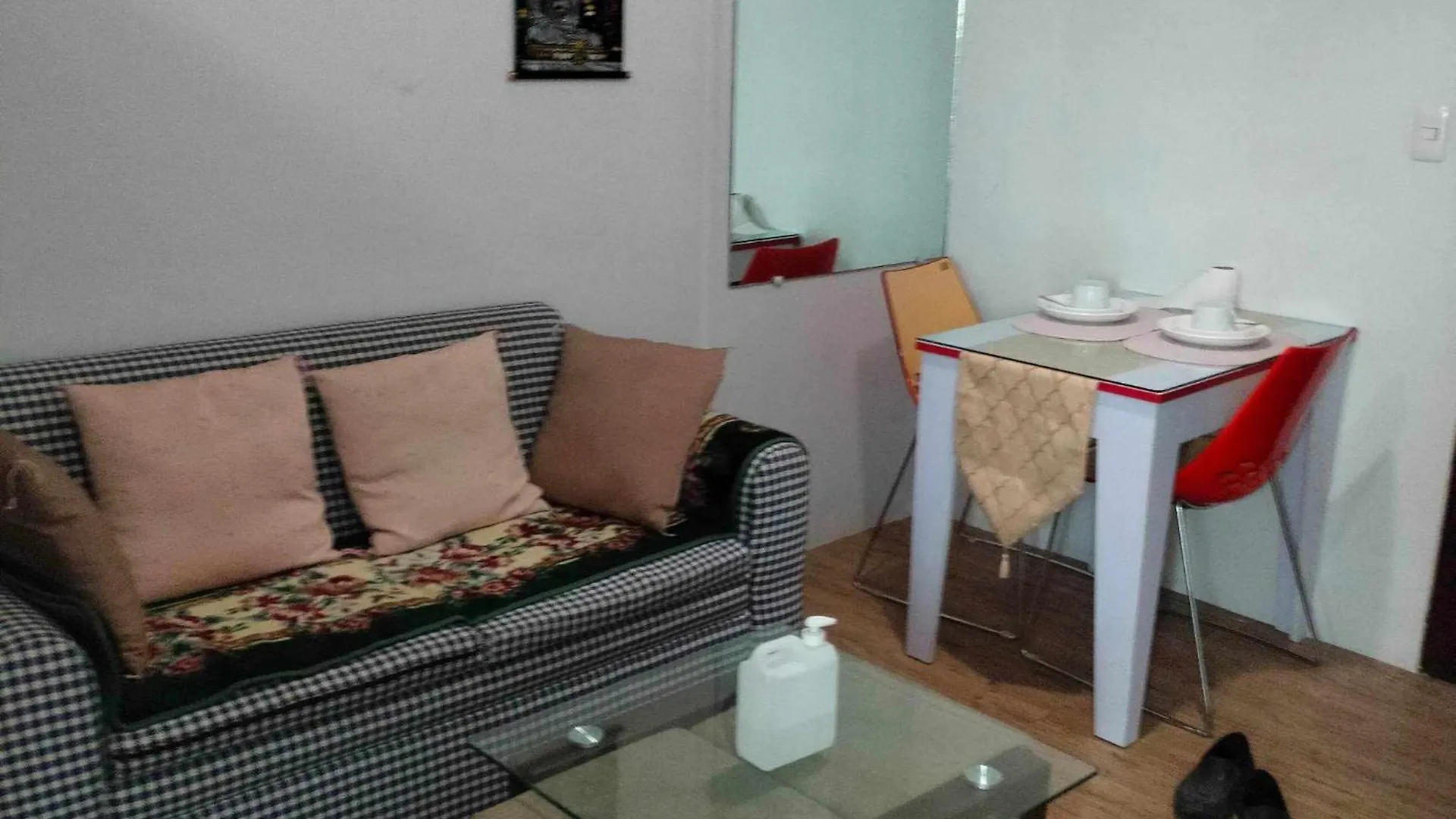 Unit 819 Anuva Residences Muntinlupa City Aparthotel